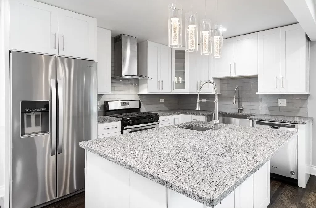 Quartz vs. Granite Countertops: Which One Is Right for Your Home?